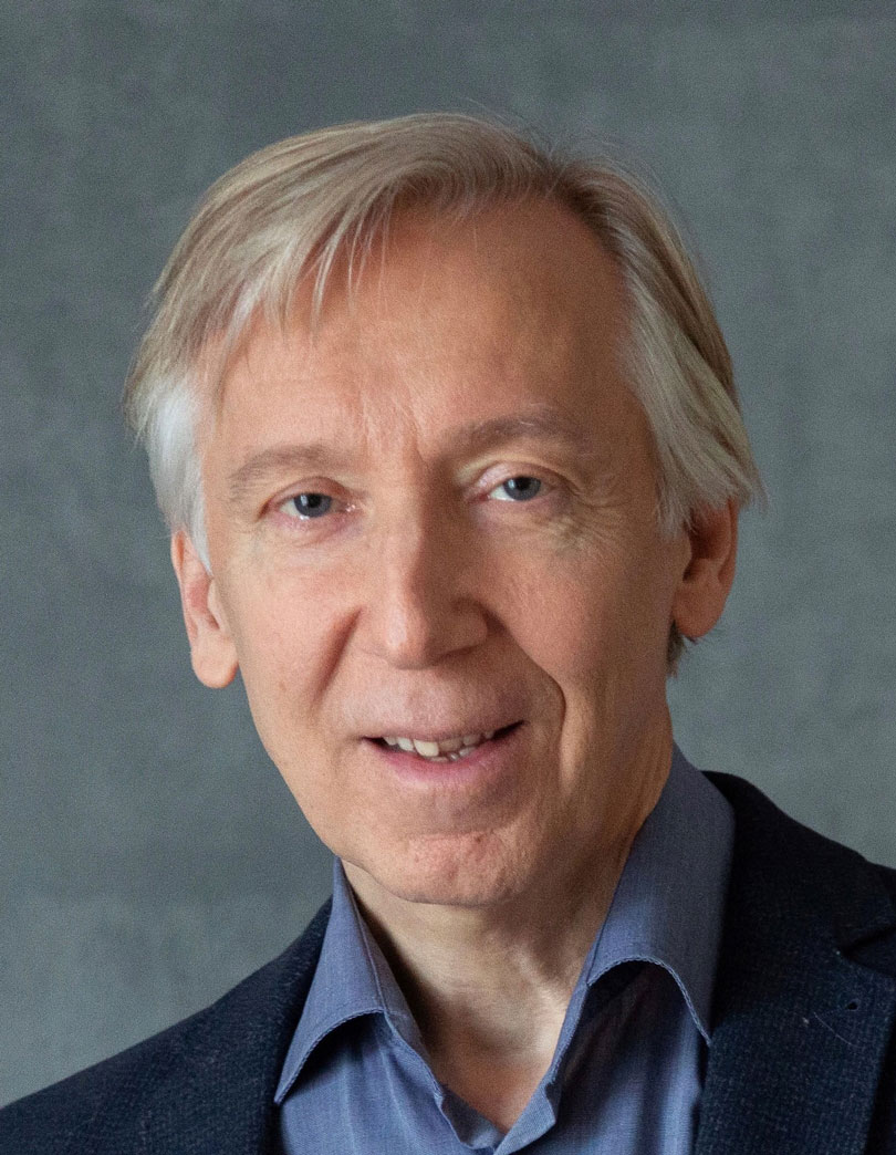 Photo portrait of pianist Erik Tawaststjerna