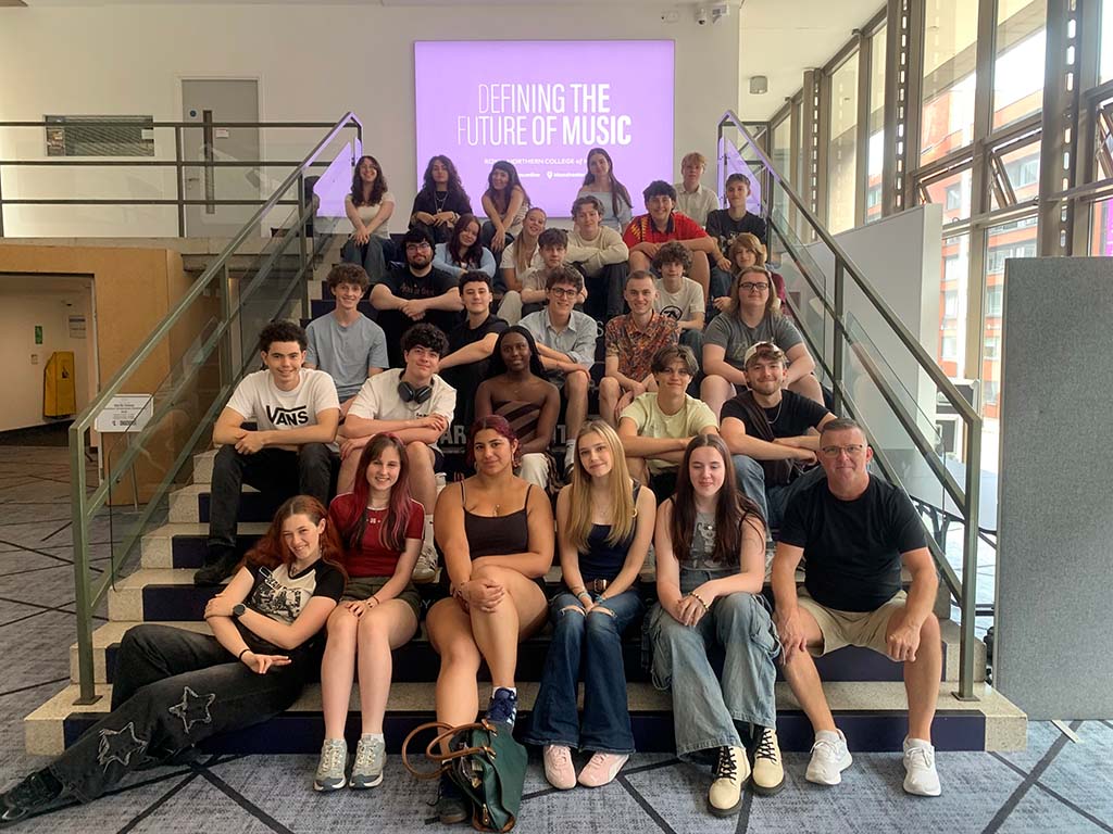 The students of the 2026 Pop Summer school