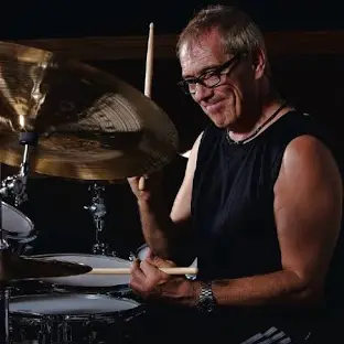 Photo of Vinnie Colaiuta